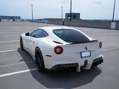 Used 2015 Ferrari F12 Berlinetta RWD image 14