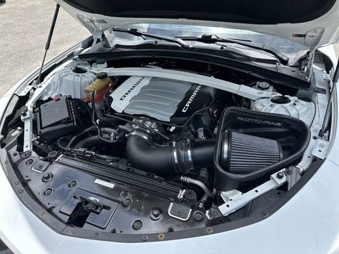 Used 2019 Chevrolet Camaro SS RWD image 30