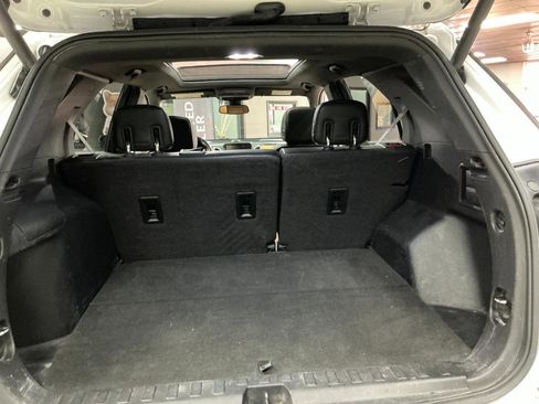 Used 2018 Chevrolet Equinox Premier image 28