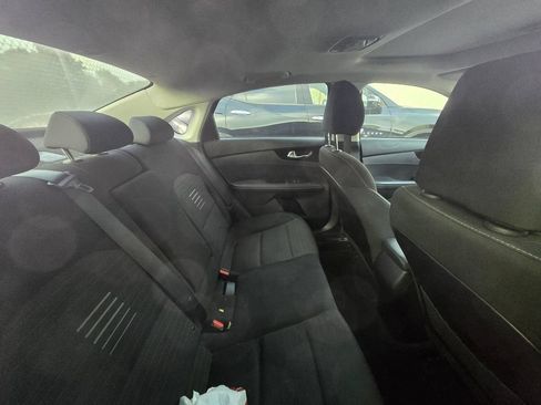 Used 2019 Kia Forte S w/ S Premium Package FWD image 7