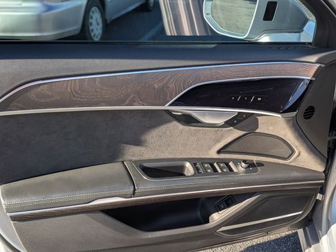 Used 2021 Audi A8 L 4.0T w/ Executive Plus Package image 14