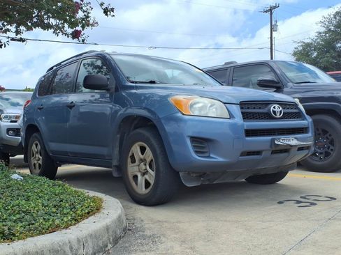 Used 2011 Toyota RAV4 4WD w/ Base L4 Extra Value Pkg image 2