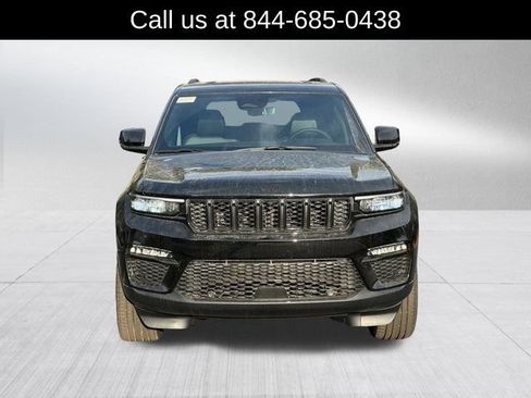 New 2025 Jeep Grand Cherokee Limited w/ Luxury Tech Group II RWD image 2