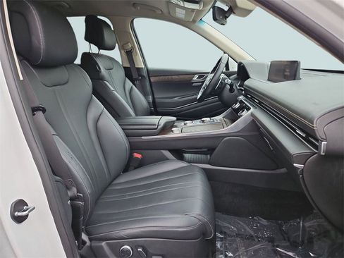 Used 2024 Genesis GV80 2.5T image 28