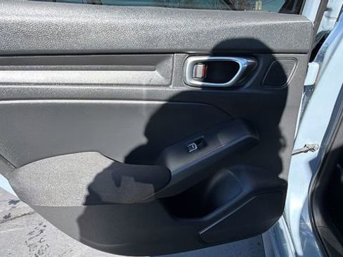 Used 2023 Honda Civic Sport image 14