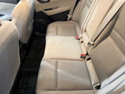 Certified 2025 Nissan Rogue SV image 26