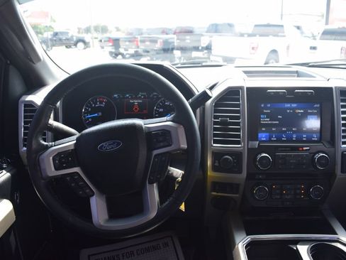 Used 2017 Ford F250 Lariat w/ FX4 Off-Road Package AWD/4WD image 17