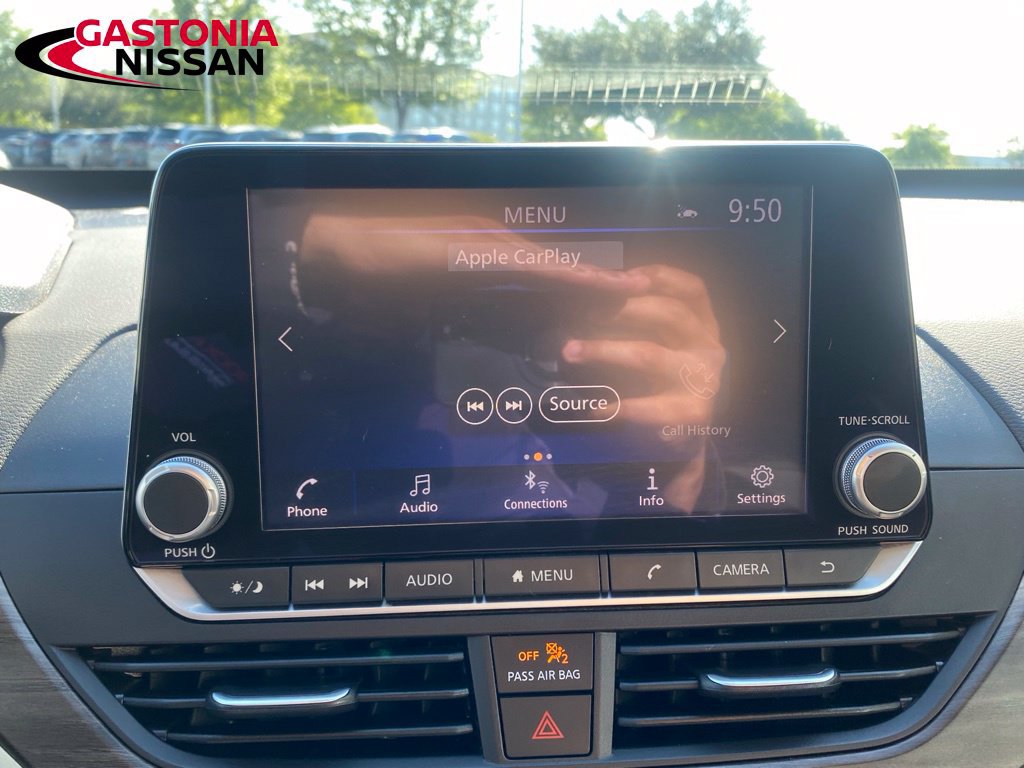 Used 2025 Nissan Altima 2.5 SV FWD image 29