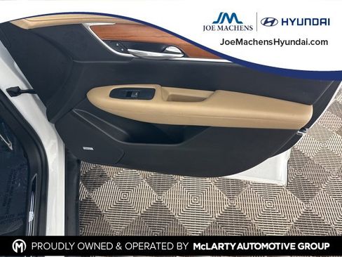 Used 2017 Cadillac XT5 Platinum w/ Driver Assist Package image 22