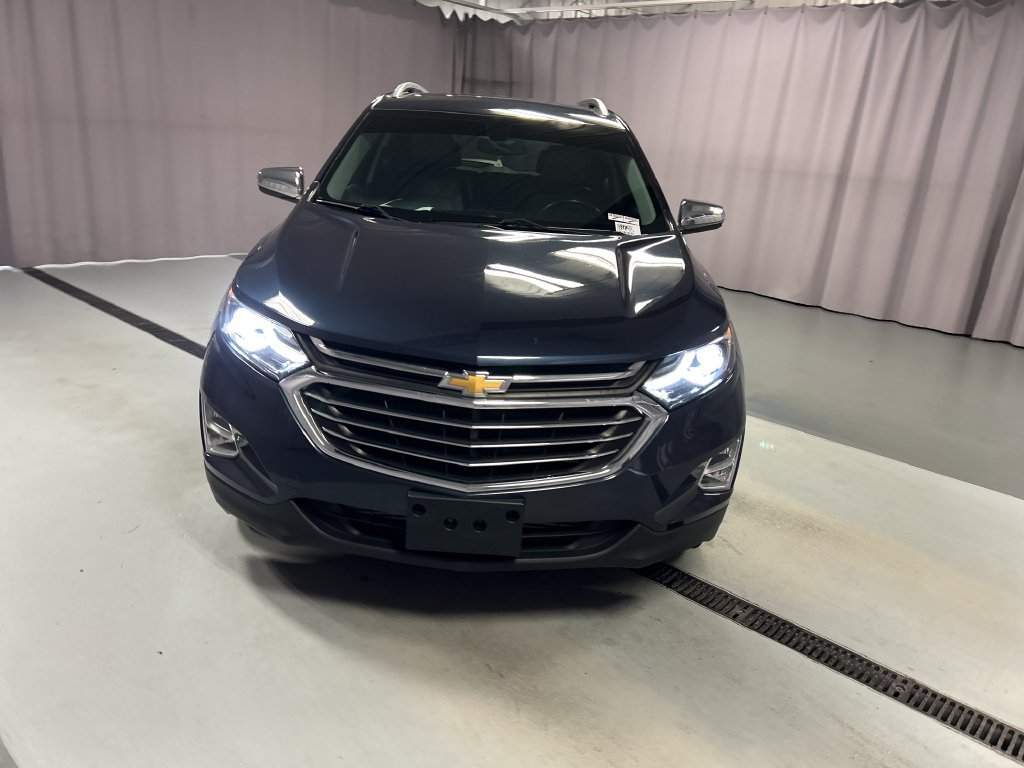 Used 2018 Chevrolet Equinox Premier FWD image 2