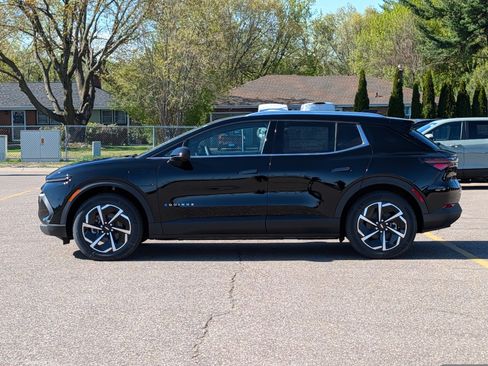 New 2026 Chevrolet Equinox EV LT AWD/4WD image 5