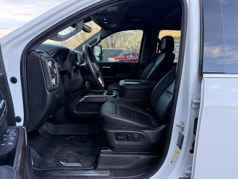 Used 2020 GMC Sierra 2500 Denali w/ Denali Ultimate Package AWD/4WD image 34