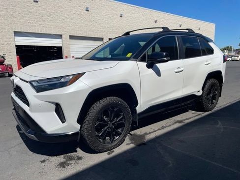 Used 2024 Toyota RAV4 XSE w/ Advanced Technology Package AWD/4WD image 4