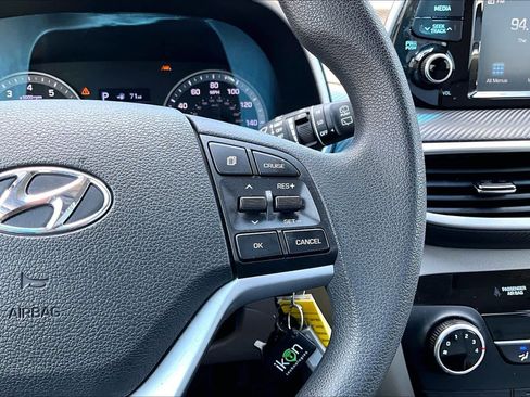 Used 2020 Hyundai Tucson SE AWD/4WD image 25