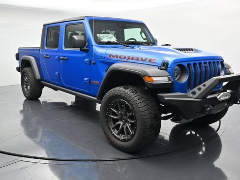 Used 2023 Jeep Gladiator Mojave w/ LED Lighting Group AWD/4WD image 2