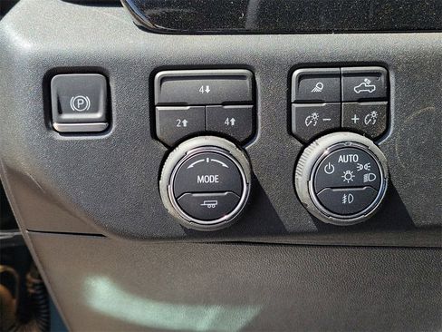 New 2025 Chevrolet Silverado 2500 LT w/ Texas Edition image 19