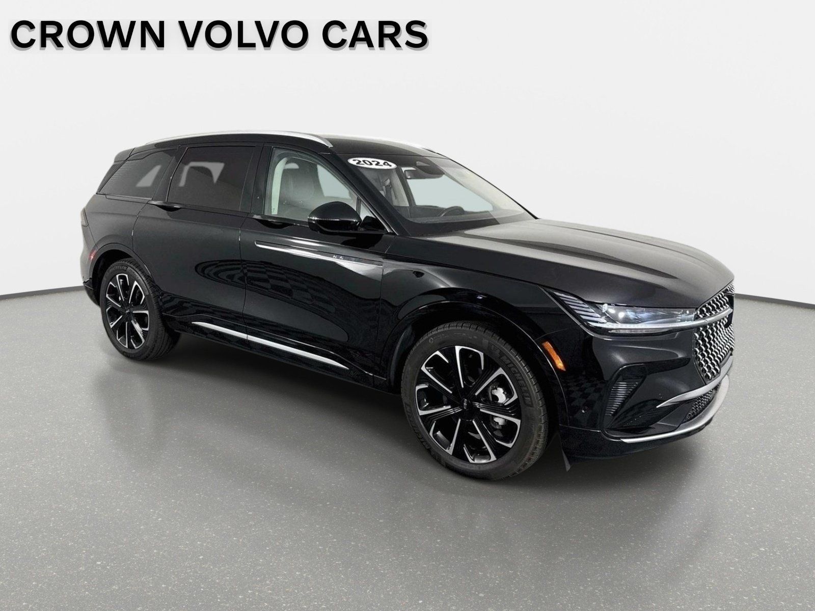 Used 2024 Lincoln Nautilus Reserve AWD/4WD image 4
