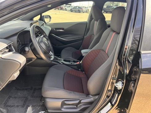Used 2024 Toyota Corolla SE image 23