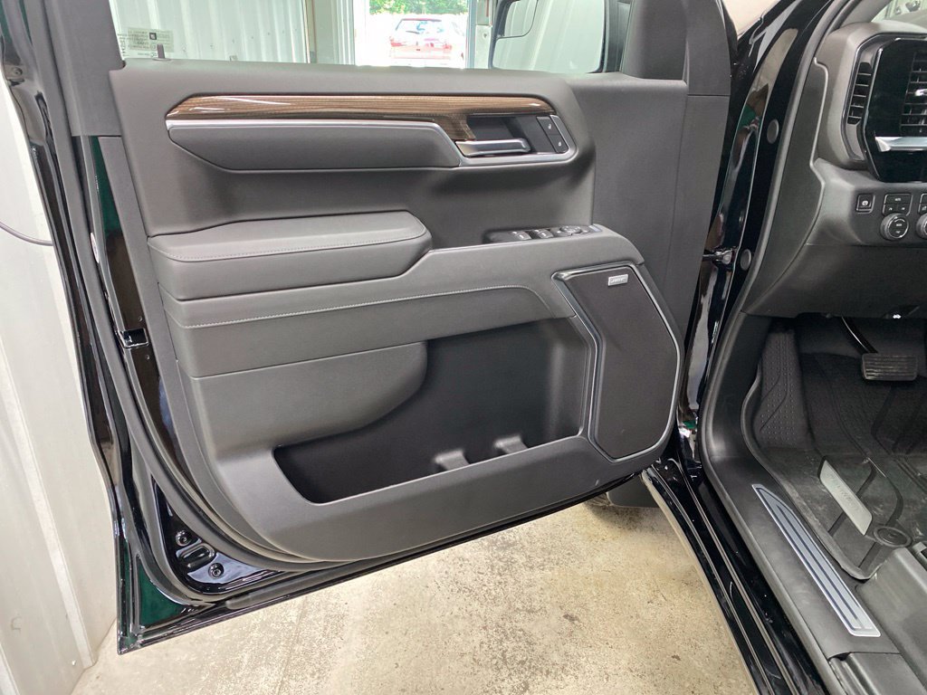 New 2026 Chevrolet Silverado 1500 RST w/ Convenience Package II AWD/4WD image 32