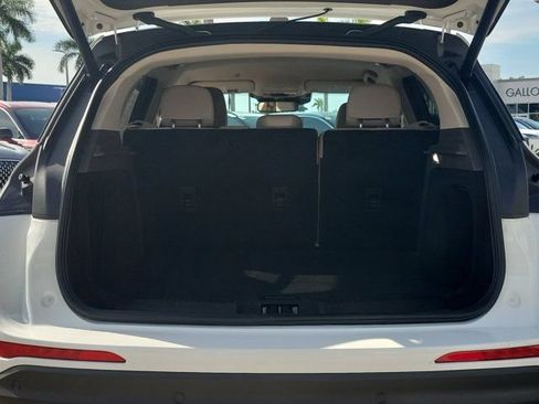 Certified 2023 Lincoln Corsair Reserve FWD image 8