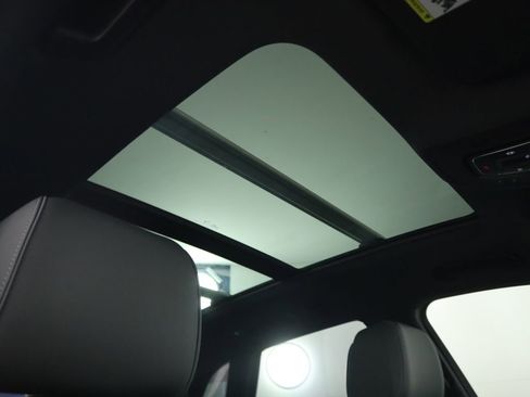 Used 2025 Audi Q5 e Premium Plus w/ Premium Plus Package image 20