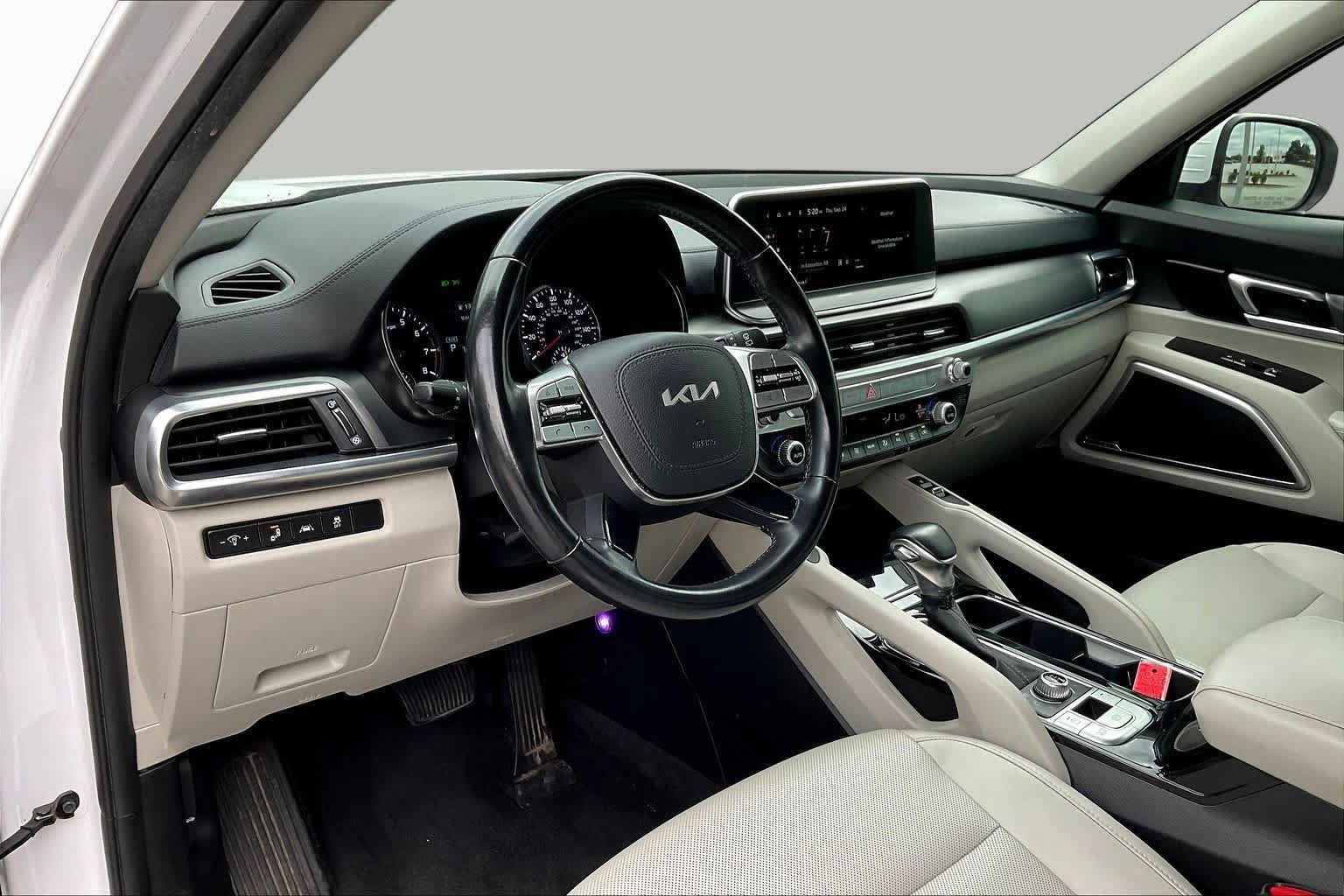 Used 2022 Kia Telluride S AWD/4WD image 18