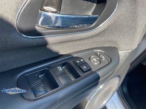 Used 2022 Honda HR-V EX image 11