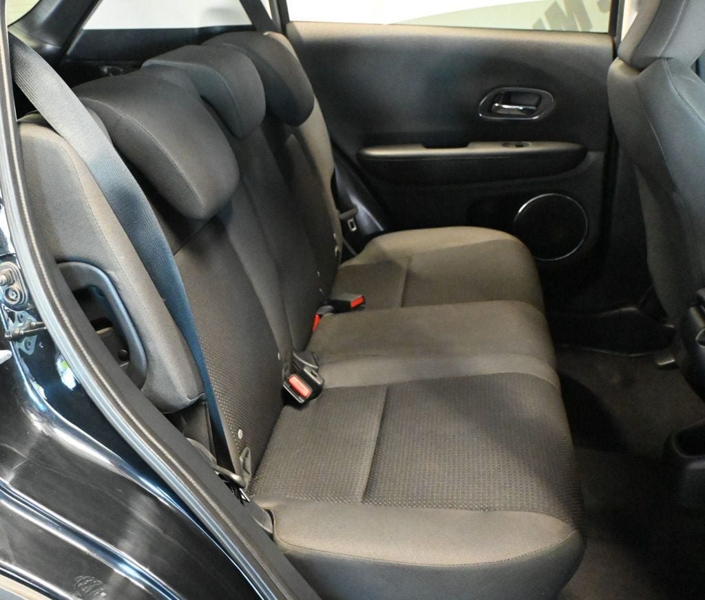Used 2022 Honda HR-V EX image 17