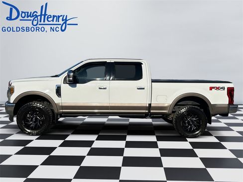 Used 2019 Ford F250 Lariat w/ Lariat Ultimate Package image 2