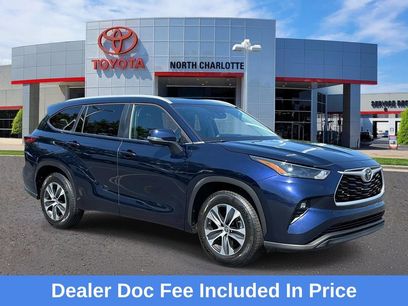 Used 2023 Toyota Highlander XLE