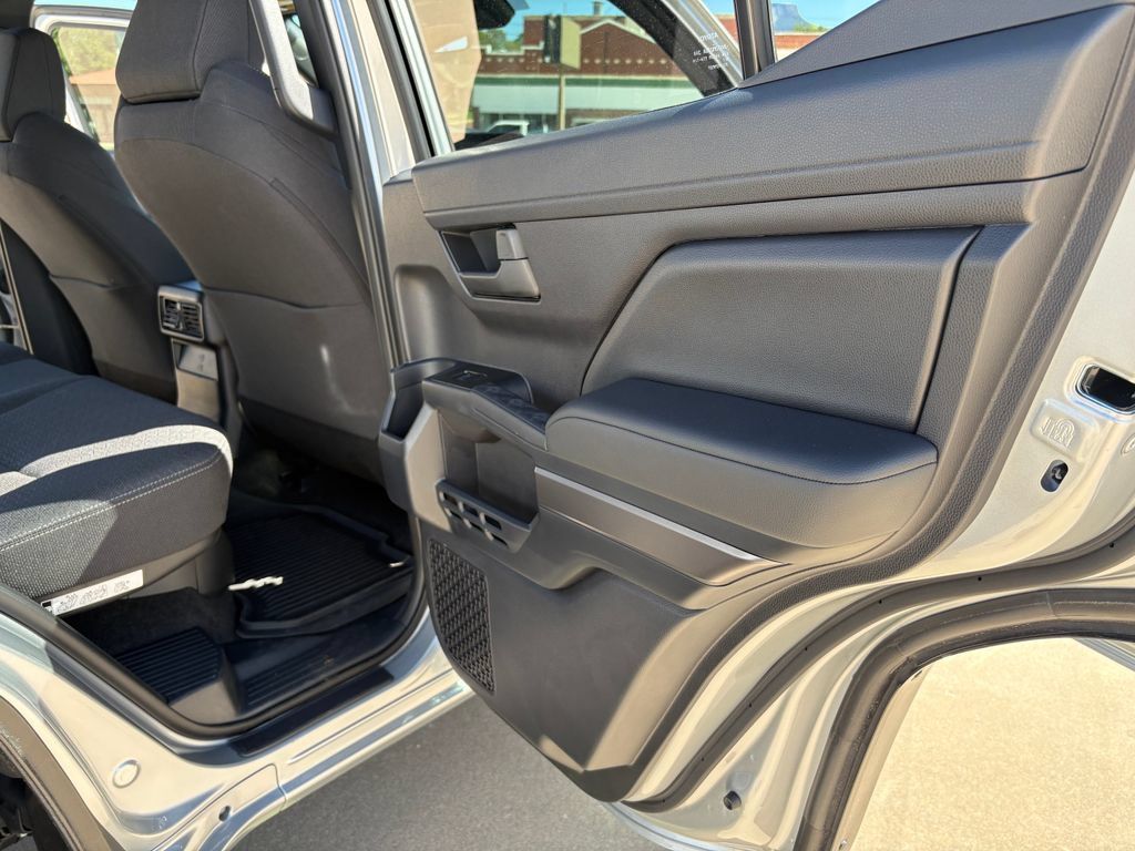 Used 2026 Toyota 4Runner SR5 AWD/4WD image 10
