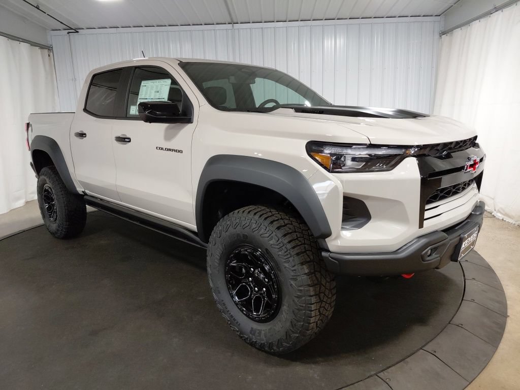 New 2026 Chevrolet Colorado ZR2 w/ ZR2 Bison Edition AWD/4WD image 11