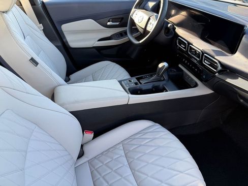 New 2026 Nissan Sentra SL image 17