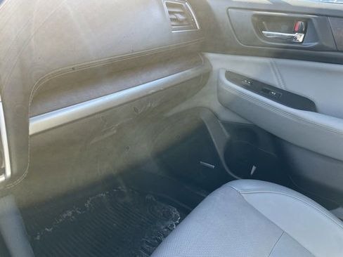 Used 2019 Subaru Outback 2.5i Limited image 12