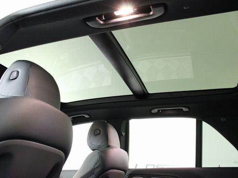 Certified 2025 Mercedes-Benz GLE 53 AMG 4MATIC image 14