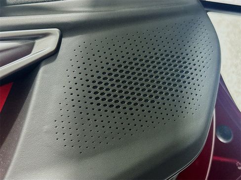 Used 2024 Lamborghini Revuelto image 19