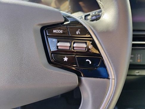 Used 2024 Kia Niro EX image 20