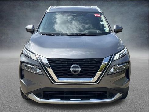 Used 2023 Nissan Rogue Platinum w/ Platinum Premium Package FWD image 2