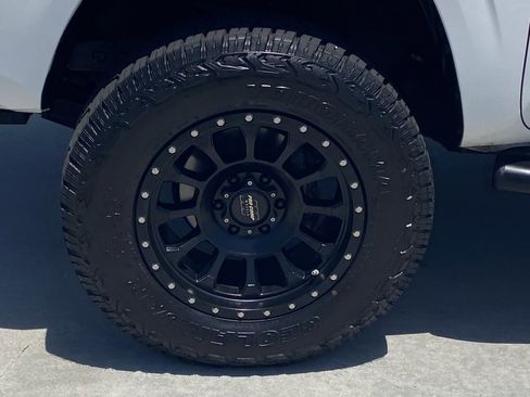 Certified 2020 Toyota Tacoma SR5 RWD image 8