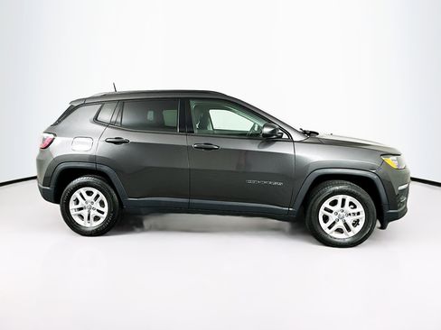 Used 2017 Jeep Compass Sport image 10