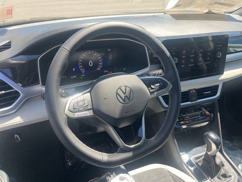 New 2026 Volkswagen Taos SE FWD image 30