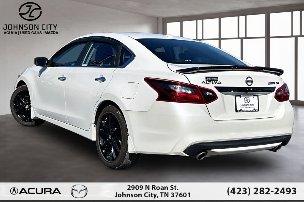 Used 2018 Nissan Altima 2.5 SR w/ SR Midnight Edition FWD image 13