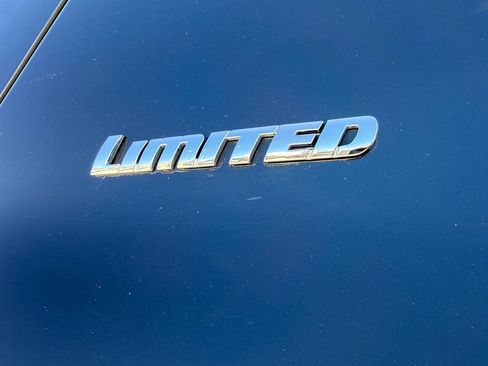 Used 2016 Toyota 4Runner Limited AWD/4WD image 11