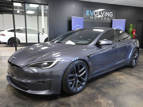Used 2022 Tesla Model S Plaid AWD/4WD image 5