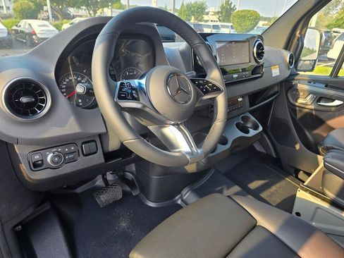 New 2026 Mercedes-Benz Sprinter 2500 image 11
