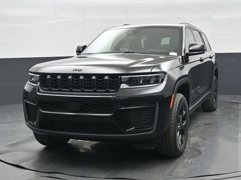 New 2026 Jeep Grand Cherokee L 4WD image 30