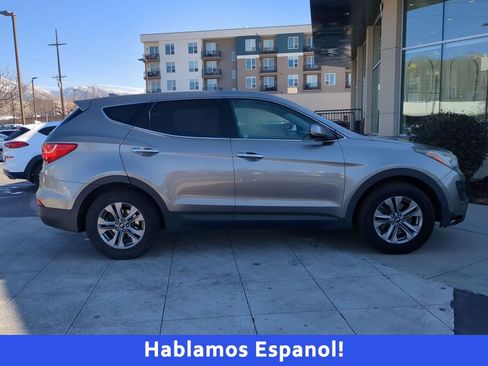 Used 2015 Hyundai Santa Fe Sport image 2