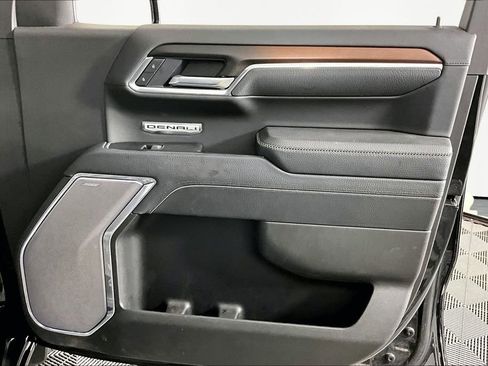 Certified 2025 GMC Sierra 1500 Denali w/ Denali Reserve Package image 22