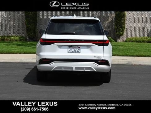 Used 2025 Lexus TX 500h AWD w/ Technology Package image 5