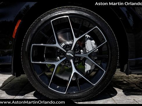 Used 2025 Aston Martin DBX 707 image 41
